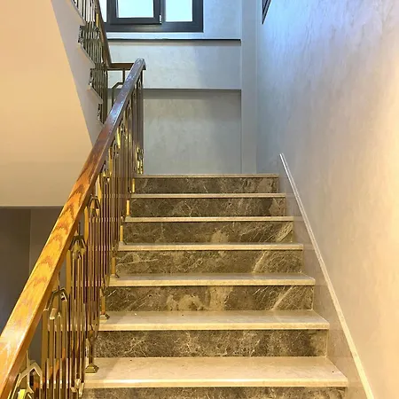 Apartmán Ruzi's House *